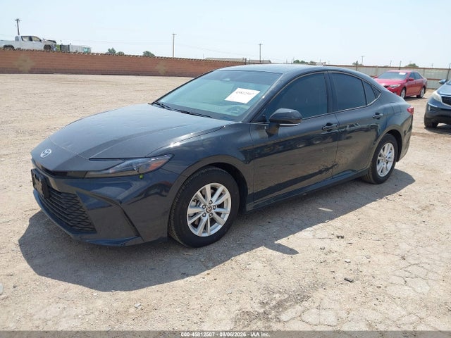 Toyota CAMRY LE 2026 4T1DAACK1TU227823 Image 2