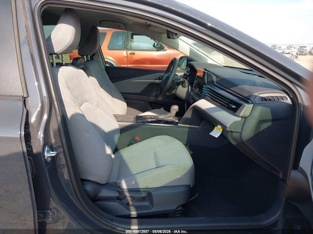 Toyota CAMRY LE 2026 4T1DAACK1TU227823 Image 5
