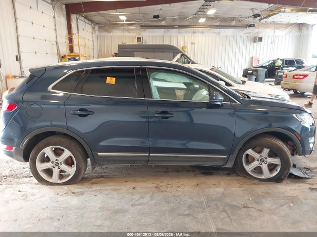 45812513 :رقم المزاد ، 5LMCJ3D99HUL57338 vin ، 2017 Lincoln Mkc Reserve مزاد بيع