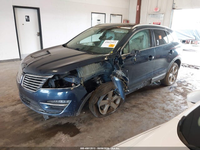 45812513 :رقم المزاد ، 5LMCJ3D99HUL57338 vin ، 2017 Lincoln Mkc Reserve مزاد بيع