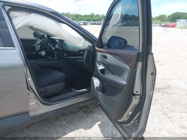 2021 Nissan Rogue Sv Fwd მანქანა იყიდება აუქციონზე, vin: 5N1AT3BA8MC775584, აუქციონის ნომერი: 45812531