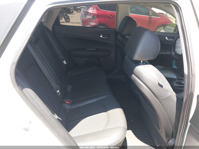 KIA Optima S 2019 5XXGT4L30KG370109 Image 8