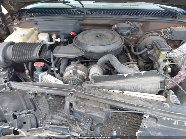 1988 Gmc Gmt-400 C1500 მანქანა იყიდება აუქციონზე, vin: 1GTDC14K3JZ560196, აუქციონის ნომერი: 45812605
