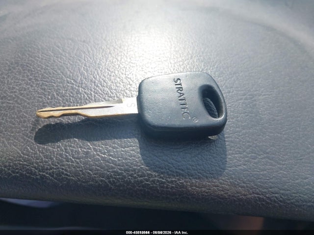 2002 Ford Mustang Deluxe/premium მანქანა იყიდება აუქციონზე, vin: 1FAFP40402F211981, აუქციონის ნომერი: 45812664