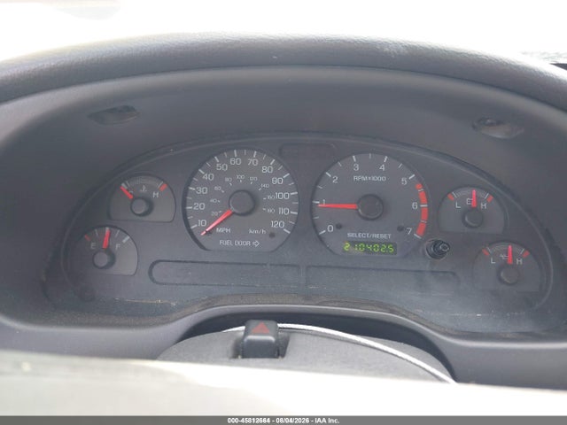 2002 Ford Mustang Deluxe/premium მანქანა იყიდება აუქციონზე, vin: 1FAFP40402F211981, აუქციონის ნომერი: 45812664