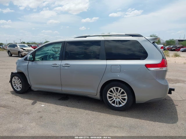 45812775 :رقم المزاد ، 5TDYK3DC2DS371991 vin ، 2013 Toyota Sienna Xle V6 8 Passenger مزاد بيع