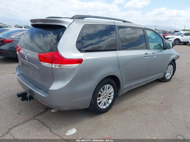 45812775 :رقم المزاد ، 5TDYK3DC2DS371991 vin ، 2013 Toyota Sienna Xle V6 8 Passenger مزاد بيع