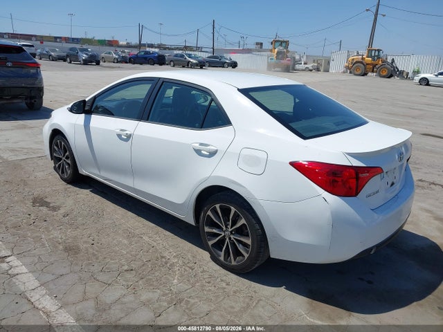 Toyota COROLLA SE 2017 5YFBURHE4HP674655 Image 3