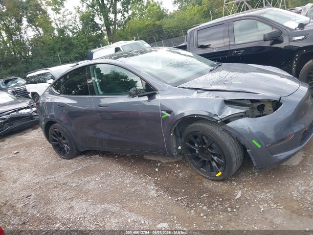 5YJYGDEE9LF011854 Tesla Model Y Long Range Dual Motor All-wheel Drive