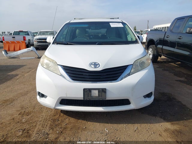 5TDKK3DC5ES427011 Toyota Sienna Le V6 8 Passenger