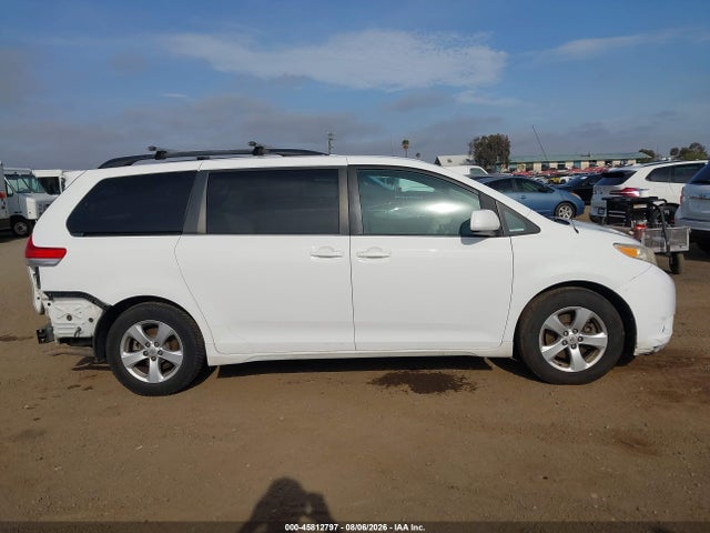 5TDKK3DC5ES427011 Toyota Sienna Le V6 8 Passenger