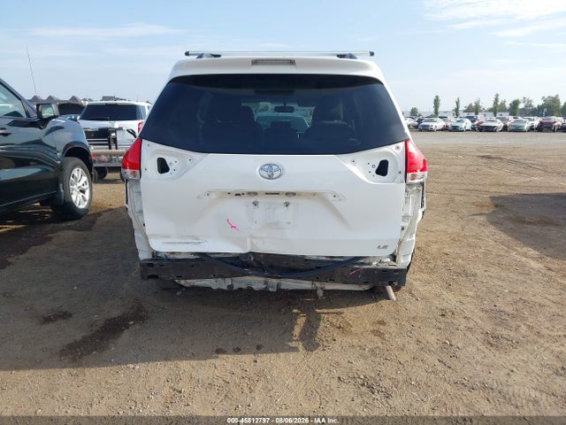 5TDKK3DC5ES427011 Toyota Sienna Le V6 8 Passenger