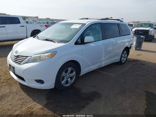 5TDKK3DC5ES427011 Toyota Sienna Le V6 8 Passenger