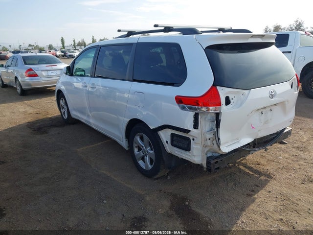 5TDKK3DC5ES427011 Toyota Sienna Le V6 8 Passenger