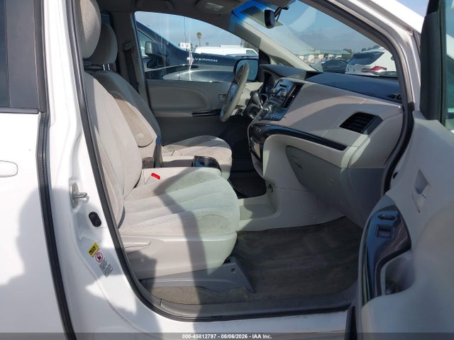 5TDKK3DC5ES427011 Toyota Sienna Le V6 8 Passenger