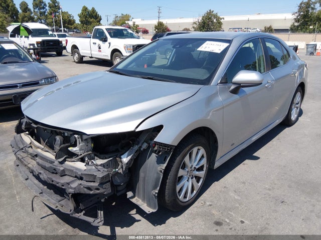 Toyota CAMRY LE 2020 4T1C11AK2LU980453 Image 2