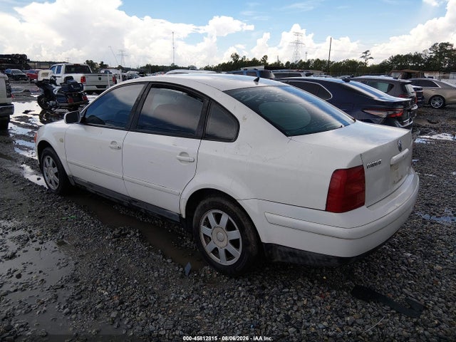 2001 Volkswagen Passat Gls მანქანა იყიდება აუქციონზე, vin: WVWAC63B11P001582, აუქციონის ნომერი: 45812815