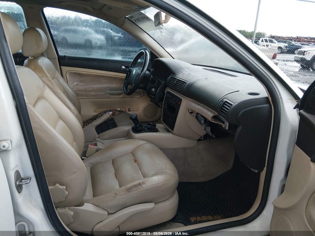2001 Volkswagen Passat Gls მანქანა იყიდება აუქციონზე, vin: WVWAC63B11P001582, აუქციონის ნომერი: 45812815