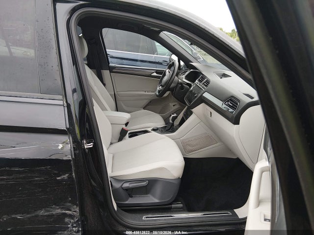 45812822 :رقم المزاد ، 3VV8B7AX0RM112603 vin ، 2024 Volkswagen Tiguan 2.0t Se R-line Black مزاد بيع