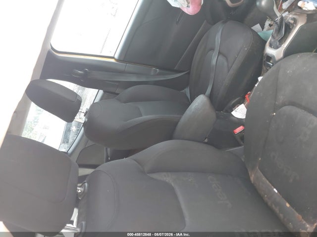 Продаж на аукціоні авто 2016 Jeep Renegade Latitude, vin: ZACCJABT6GPD15106, номер лоту: 45812848
