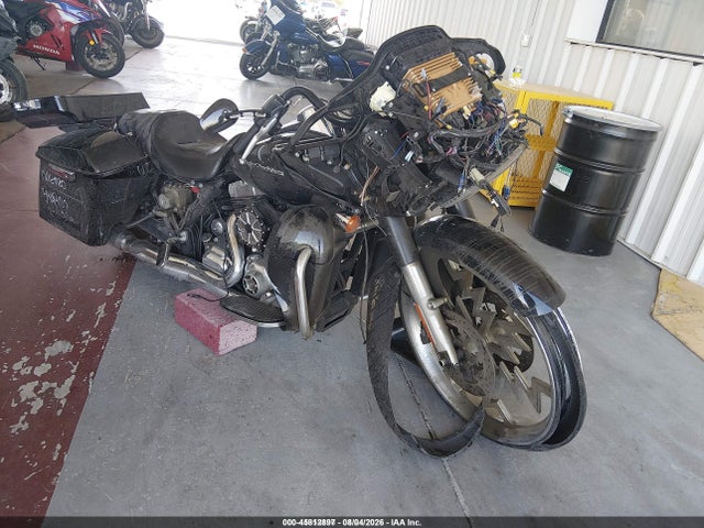 45812897 :رقم المزاد ، 1HD1KHM17FB603684 vin ، 2015 Harley-davidson Fltrx Road Glide مزاد بيع