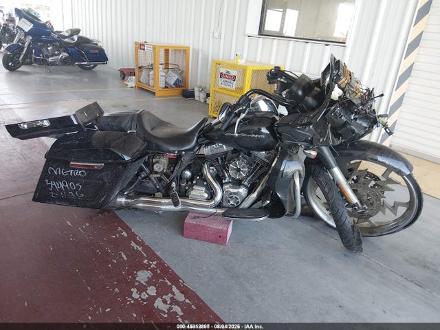 45812897 :رقم المزاد ، 1HD1KHM17FB603684 vin ، 2015 Harley-davidson Fltrx Road Glide مزاد بيع