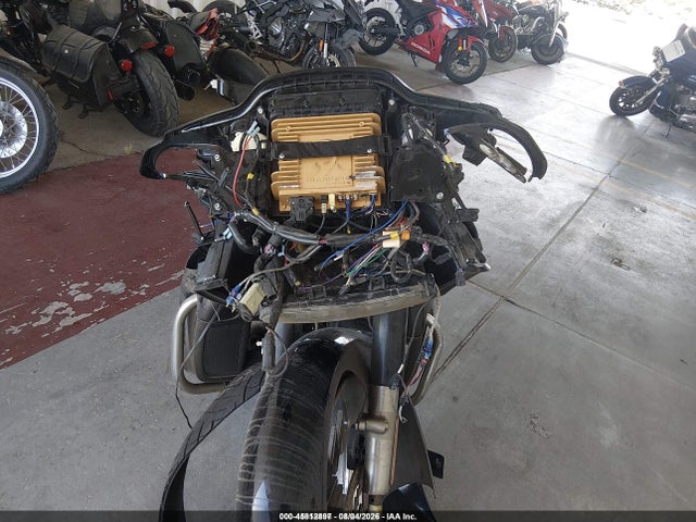 45812897 :رقم المزاد ، 1HD1KHM17FB603684 vin ، 2015 Harley-davidson Fltrx Road Glide مزاد بيع
