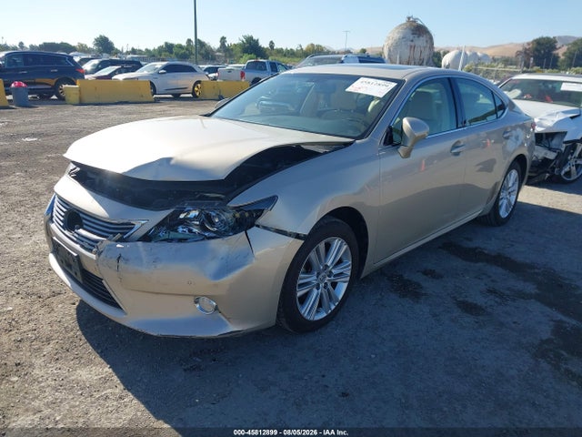 Lexus ES 350 2014 JTHBK1GG0E2132147 Image 2