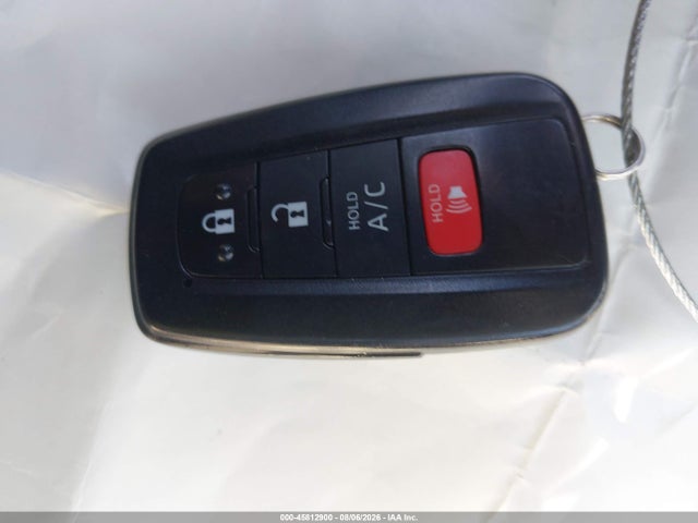 Продажа на аукционе авто 2022 Toyota Prius Prime Xle, vin: JTDKAMFP1N3217824, номер лота: 45812900