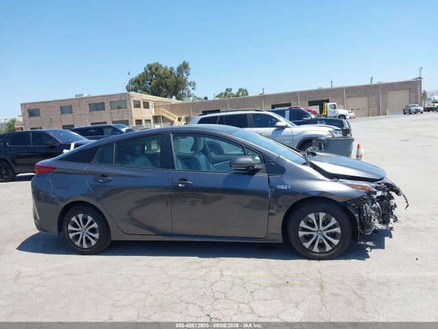 Продажа на аукционе авто 2022 Toyota Prius Prime Xle, vin: JTDKAMFP1N3217824, номер лота: 45812900