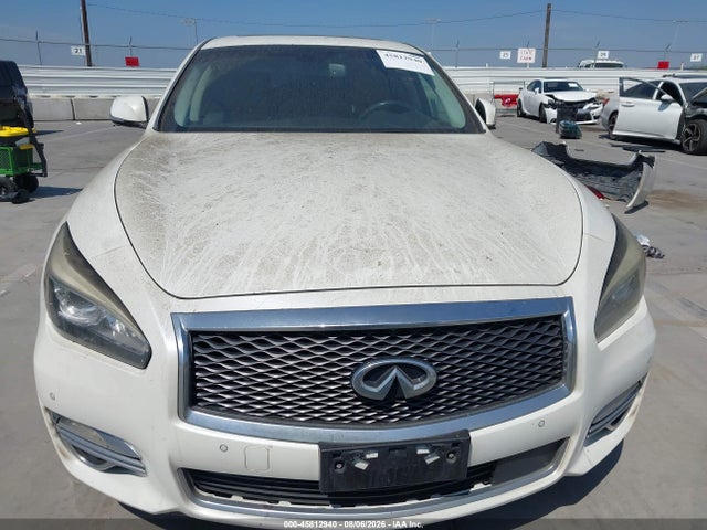 2018 Infiniti Q70 3.7 Luxe მანქანა იყიდება აუქციონზე, vin: JN1BY1AP5JM180995, აუქციონის ნომერი: 45812940