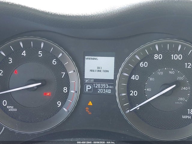 2018 Infiniti Q70 3.7 Luxe მანქანა იყიდება აუქციონზე, vin: JN1BY1AP5JM180995, აუქციონის ნომერი: 45812940