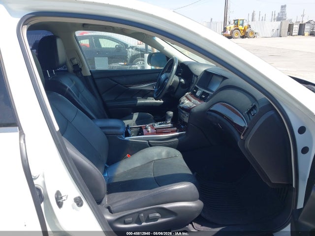 2018 Infiniti Q70 3.7 Luxe მანქანა იყიდება აუქციონზე, vin: JN1BY1AP5JM180995, აუქციონის ნომერი: 45812940