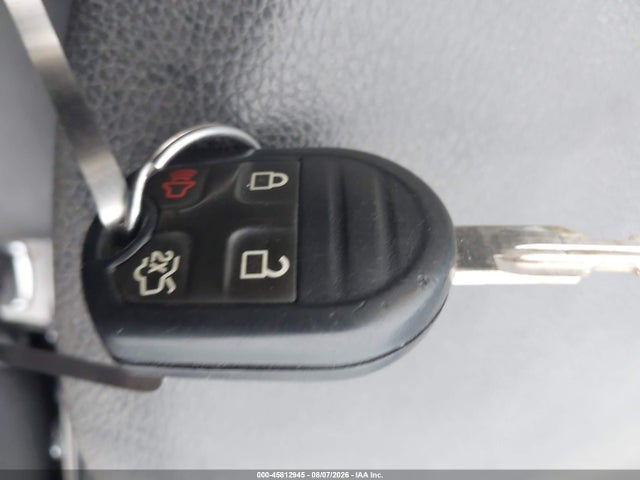 45812945 :رقم المزاد ، 3FAHP0HA8BR335088 vin ، 2011 Ford Fusion Se مزاد بيع