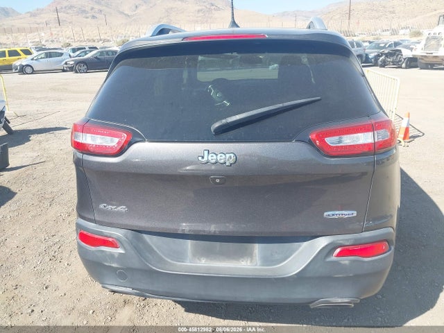 1C4PJMLX7JD569899 Jeep Cherokee Latitude Plus 4x4