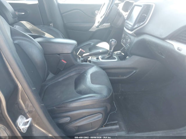 1C4PJMLX7JD569899 Jeep Cherokee Latitude Plus 4x4