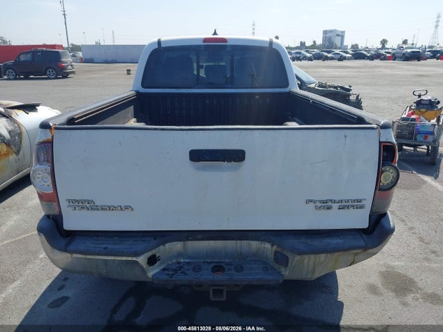 3TMKU4HN9FM045996 Toyota Tacoma Prerunner V6