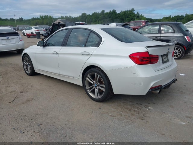 2018 Bmw 330i Xdrive მანქანა იყიდება აუქციონზე, vin: WBA8D9G54JNU67548, აუქციონის ნომერი: 45813036