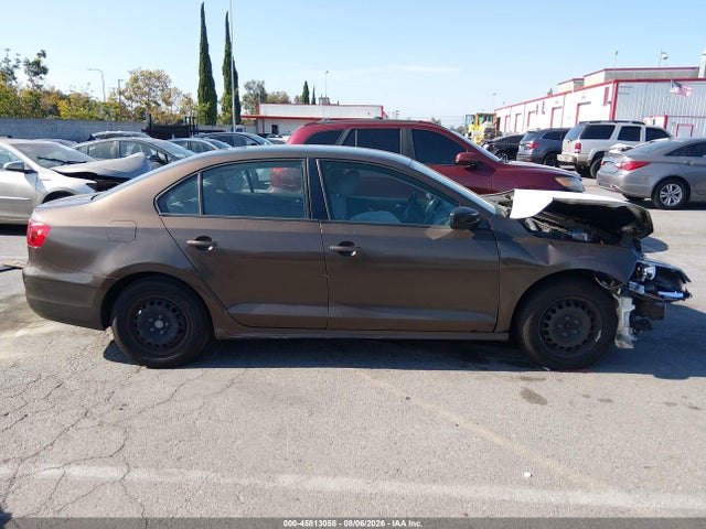 2013 Volkswagen Jetta 2.0l S მანქანა იყიდება აუქციონზე, vin: 3VW2K7AJ3DM236404, აუქციონის ნომერი: 45813058