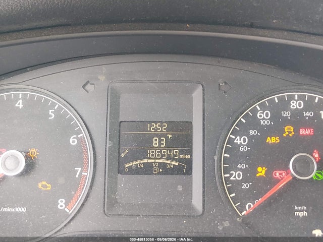 2013 Volkswagen Jetta 2.0l S მანქანა იყიდება აუქციონზე, vin: 3VW2K7AJ3DM236404, აუქციონის ნომერი: 45813058