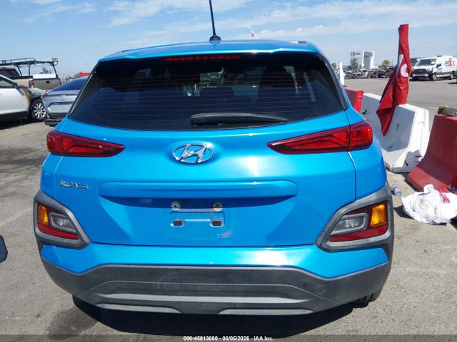 2018 Hyundai Kona Se მანქანა იყიდება აუქციონზე, vin: KM8K12AA9JU177158, აუქციონის ნომერი: 45813080