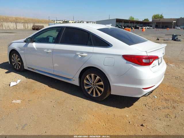 Hyundai Sonata Sport 2015 5NPE34AF7FH102964 Image 3