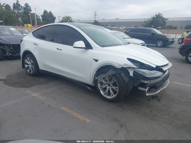 Продаж на аукціоні авто 2023 Tesla Model Y Awd/long Range Dual Motor All-wheel Drive, vin: 7SAYGDEE1PF962865, номер лоту: 45813117