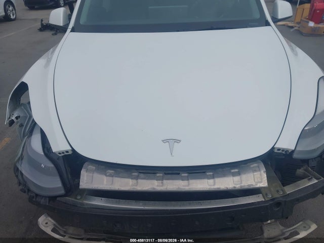 Продаж на аукціоні авто 2023 Tesla Model Y Awd/long Range Dual Motor All-wheel Drive, vin: 7SAYGDEE1PF962865, номер лоту: 45813117