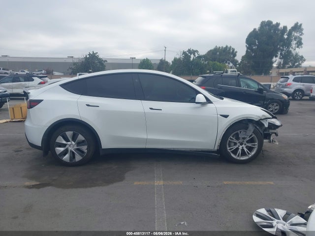 Продаж на аукціоні авто 2023 Tesla Model Y Awd/long Range Dual Motor All-wheel Drive, vin: 7SAYGDEE1PF962865, номер лоту: 45813117