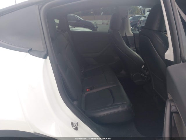 Продаж на аукціоні авто 2023 Tesla Model Y Awd/long Range Dual Motor All-wheel Drive, vin: 7SAYGDEE1PF962865, номер лоту: 45813117