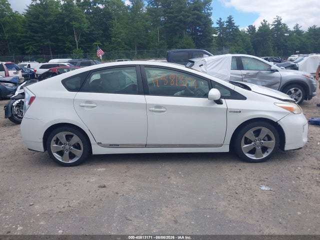 45813171 :رقم المزاد ، JTDKN3DU8D5623738 vin ، 2013 Toyota Prius Three Se مزاد بيع
