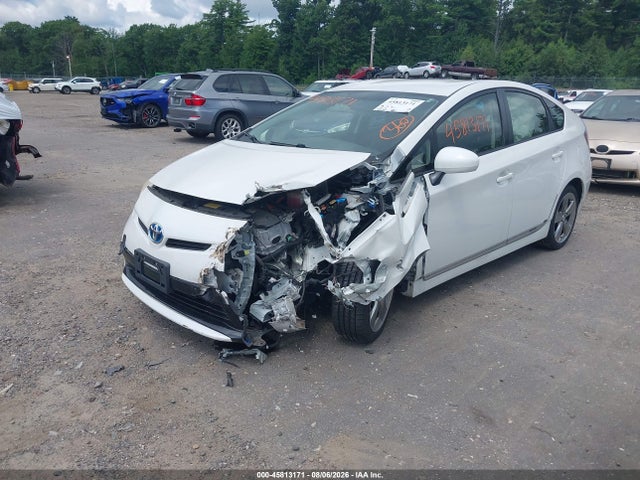 45813171 :رقم المزاد ، JTDKN3DU8D5623738 vin ، 2013 Toyota Prius Three Se مزاد بيع