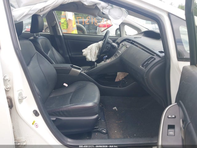 45813171 :رقم المزاد ، JTDKN3DU8D5623738 vin ، 2013 Toyota Prius Three Se مزاد بيع
