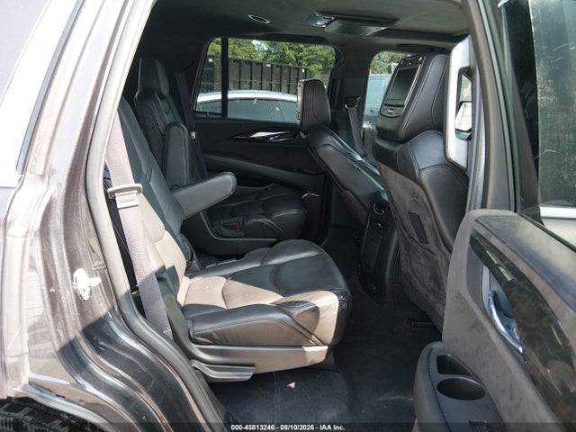 45813246 :رقم المزاد ، 1GYS4DKJ5GR341016 vin ، 2016 Cadillac Escalade Platinum مزاد بيع